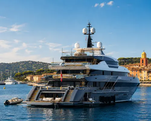 Yacht charter luxe Golfe de Saint-Tropez Méditerranée