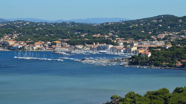 Vue sur le Golfe de Saint-Tropez depuis Gassin — Var 83