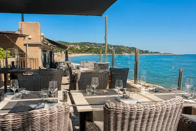 Terrasse restaurant vue mer Sainte-Maxime