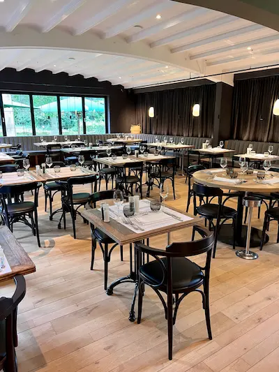 Salle restaurant design Var