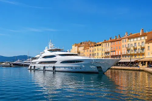 Superyacht port Saint-Tropez broker yacht charter