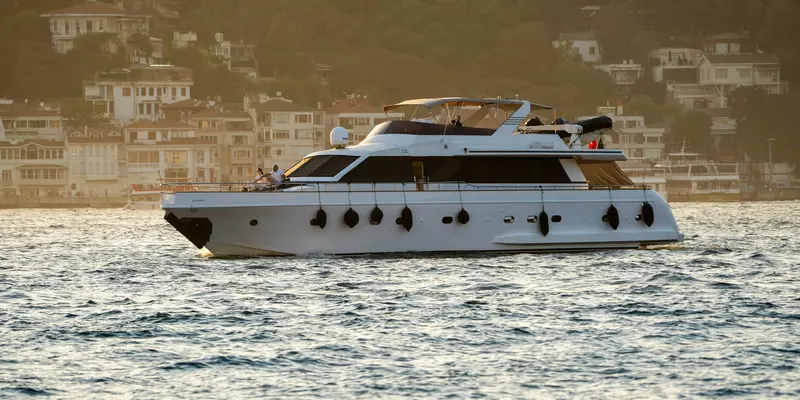 Création site internet location yacht Var 83 — yachting Saint-Tropez Méditerranée